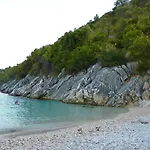 Ilianthos & 3*