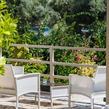 Ilianthos & Aparthotel *