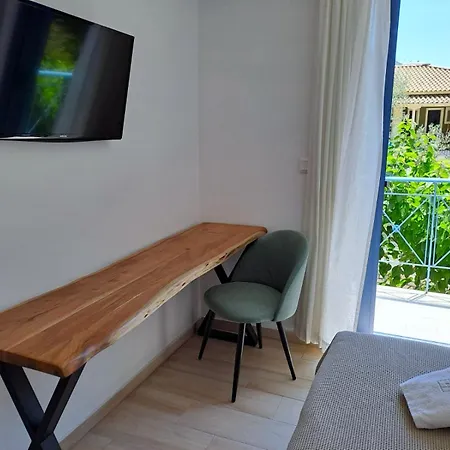 Ilianthos & Aparthotel *