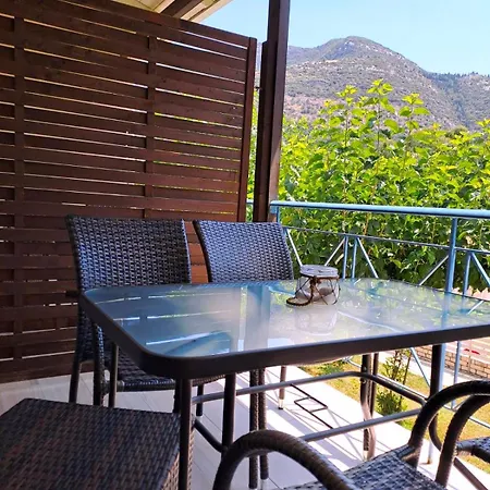 Ilianthos & Aparthotel Mikros Gialos