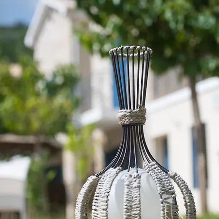 Aparthotel Ilianthos & 3*