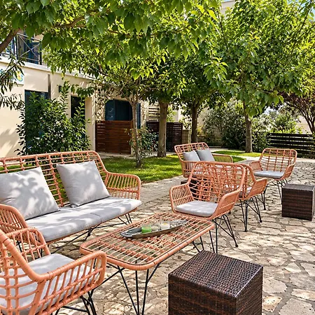 Ilianthos & Apartahotel