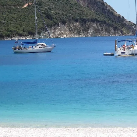 Aparthotel Ilianthos &