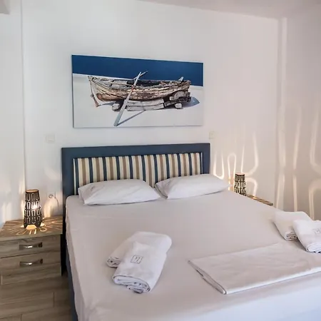 Ilianthos & Apartahotel 3*