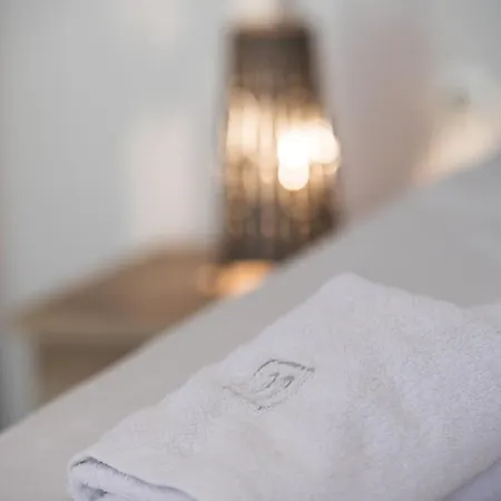 Ilianthos & Apartahotel 3*
