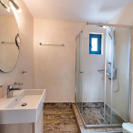 Ilianthos & Aparthotel